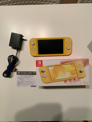 Switchライト　イエロー　使用一回のみ