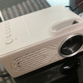 モバイルプロジェクター&DVDプレイヤー