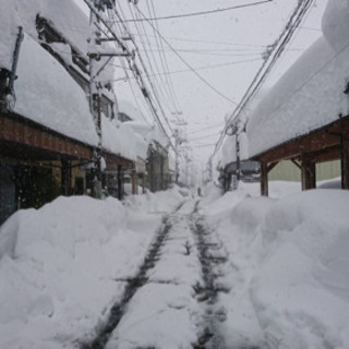 屋根の雪下ろし