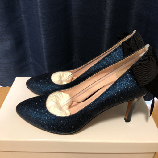 LANVIN en Bleuパンプス