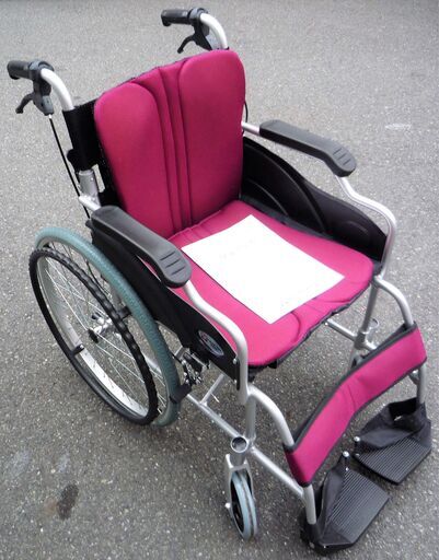 ☆ケアテックジャパン Care-Tec Japan CA-10SU 自走介助兼用アルミ製車椅子◆ダブルシート採用により、座り心地良好