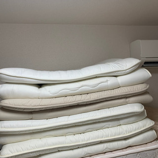 シングル敷布団多数の画像