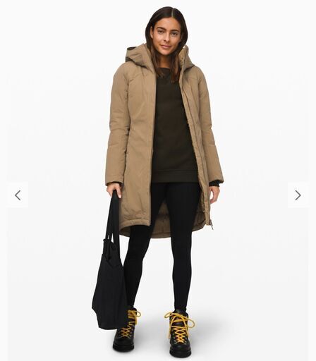 新品　lululemon” Warrior” Parka　新品日本未発売です。タグあり