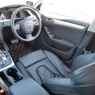 東【自社ローン】★保証人無し★全国対応★AUDI★A5スポーツバック★4WD★パドルシフト★2.0TFSI★地デジ★Bカメラの画像