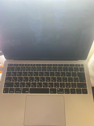 MacBook air 2018 画面割れ　引き取りに来ていただける方