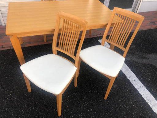 美品■大塚家具　ダイニングテーブル　セット　ダイニングチェア　4点　高級家具　木製　ホワイト