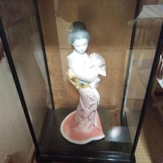 立ち姿日本人形