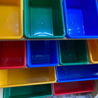 中古▶︎おもちゃ箱　カラフルの画像