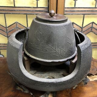 古道具◆鉄製茶釜セット◆富士型茶釜+風炉+五徳◆古いものです◆こ...
