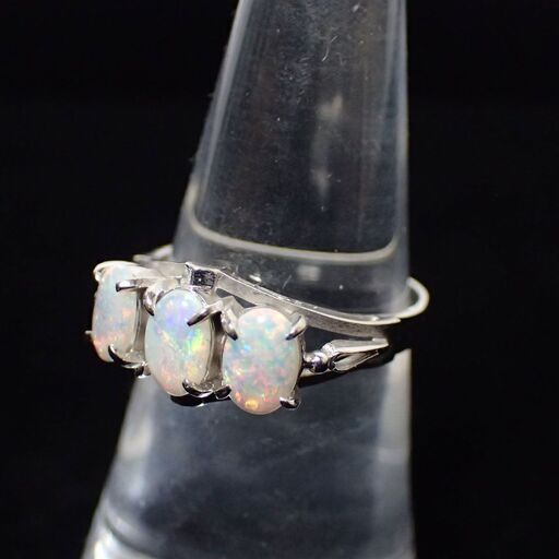 E407 K14 WG 3連 オパール 指輪 リング 2.7g アンティーク