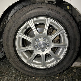 プリウス等に！15インチ2020年製スタッドレス