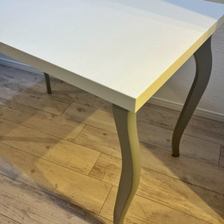 IKEA ダイニングテーブルの画像