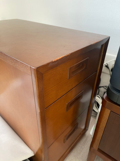 カリモク60 チェスト　机と合体可能