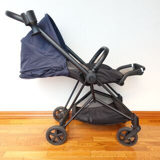 CYBEX MIOS 伊勢丹限定ネイビー×ブラックフレームの画像