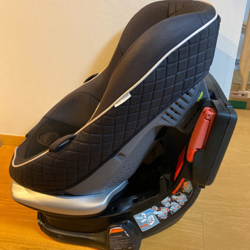 コンビ　ラクティアターンL TX チャイルドシート