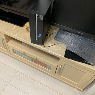 テレビボードの画像