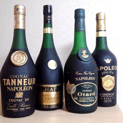 ⭐ 複数購入で値引き可。つくば市内/周辺、改札口可、遠方の場合は要相談　　サントリー ブランデー XO クラス（特級、終売品を含む古酒）まとめて4本