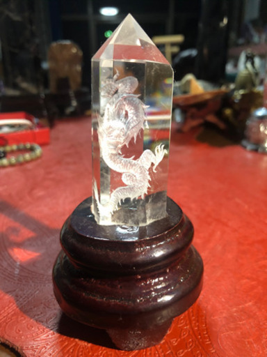 【風水龍の置物】【白龍招来】手彫り彫刻龍水晶100g