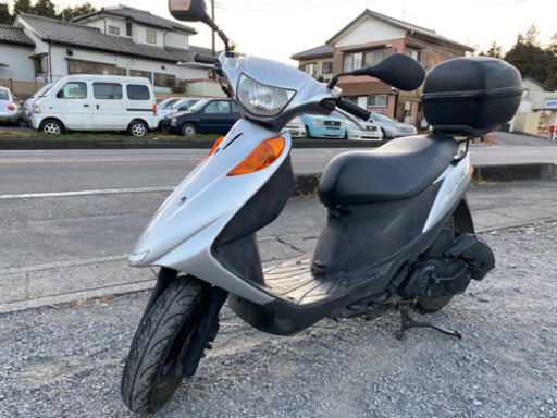 オートショップable 03011201S スズキ アドレスV125 シルバー  関東圏内 即日配送 激安配送料金3000円〜。 他にも多数出品中！！オートショップableで検索♩ 修理や買取も可能です！クレジット分割、代引き支払い可能！平均在庫日数3日 業者卸にも