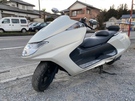 オートショップable 03011208Y ヤマハ マグザム 白 関東圏内 即日配送 激安配送料金3000円〜。 他にも多数出品中！！オートショップableで検索♩ 修理や買取も可能です！クレジット分割、代引き支払い可能！平均在庫日数3日 業者卸にも