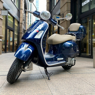 ベスパ　gts250ie ミッドナイトブルー　走行距離低いベスパ純正ヘルメット、カバー、自賠責付きの画像