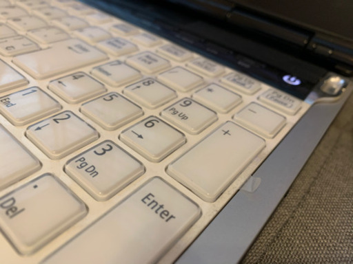 ノートパソコン　NEC LaVie L PC-LL750/H