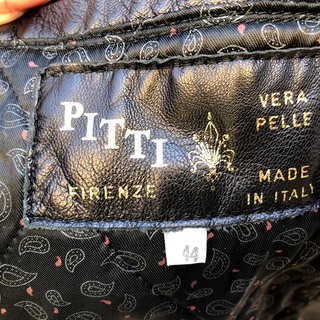 レザージャケット / 革ジャン  イタリア製の画像