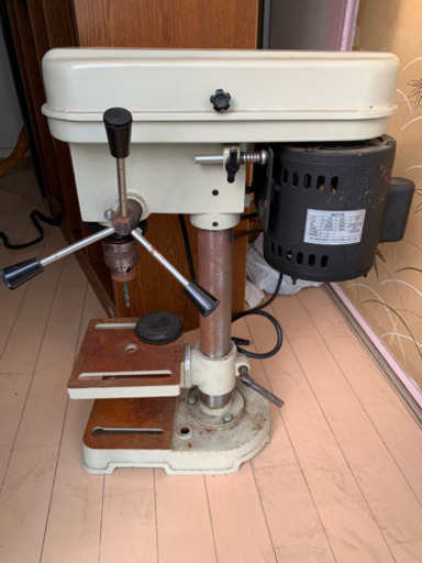 Makita 卓上ボール盤　TB131