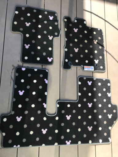 タント　純正カーペットマット　ディズニー