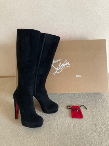 Christian Louboutinブーツ