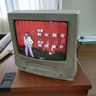 【無料】２００４年パナソニック製 テレビデオの画像