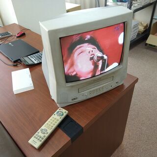 【無料】２００４年パナソニック製 テレビデオの画像