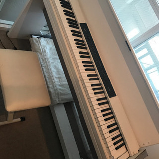 電子ピアノ