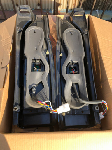 値下！ハイエース200系4型LEDテールランプ