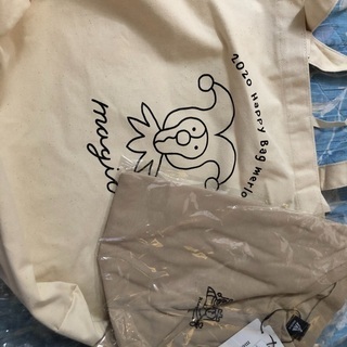 【台東区】新品MerlotのデカトートとTシャツ