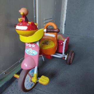 子ども三輪車