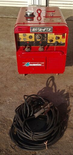 鹿児島発　新ダイワ　セル始動ガソリンエンジン防音型ウェルダー（発電機兼用溶接機）EGW145M