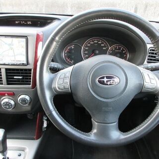 【車検2年満タン渡し】フォレスター（総額：62万円）【人気色：ブラックパール】H20年式・走行7.4万キロ・クルーズコントロール・VDC・シートヒーター・パワーシート・TV＆DVD視聴・スマートキー・プッシュスタート・ステアリングスイッチ・ナビ・ETC完備！※数台出品中！の画像