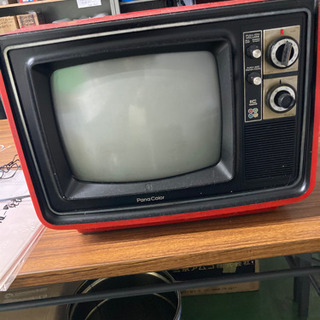 ★ナショナルカラーテレビ　TH-13 R2レッド　ジャンク品　昭...