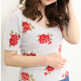 新品未使用　Dazzlin、クチュールローズシャギーニットトップ...