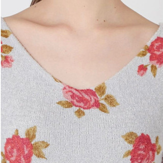 新品未使用　Dazzlin、クチュールローズシャギーニットトップス　アイスブルーの画像