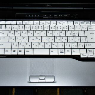 🔷15.6型液晶/高性能🆙i5(ターボ)/SSD128GB/Microsoft Office 2016(2019同機能)📒✎/快適♬メモリ4GB/DVDSマルチ(コピー可)💿/USB3.0☆彡/SDカードスロット🅌/すぐ使えるWindows10♪/すぐ繋がるWi-Fi📶/高解像度1600x900液晶パネル♬/点検整備清掃済み😊/FUJITSU LIFEBOOK E752/Fの画像