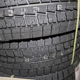ダンロップ新品スタッドレス215/60R16の画像