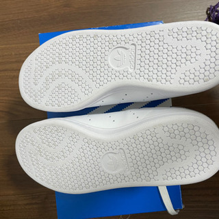adidas✩スタンスミス ホワイト×プラチナゴールドの画像