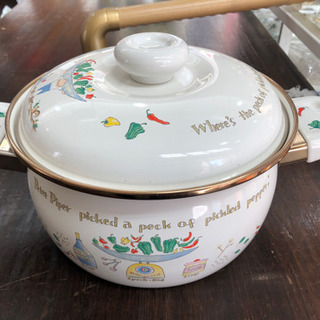 未使用品　ホーロー 鍋　インテリア　オシャレ　料理　現品限り