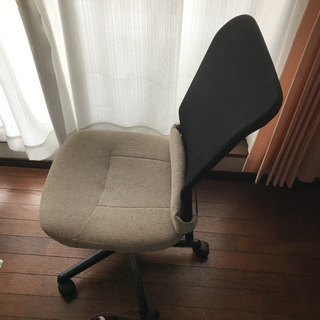 パソコンデスクチェア