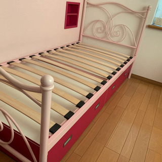 収納付きベッドの画像