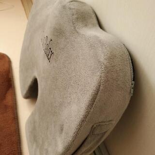 低反発クッション　椅子用の画像