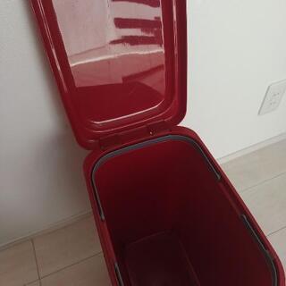 ゴミ箱の画像