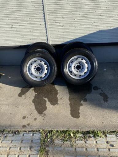 スタッドレスタイヤ➕鉄ホイール　4本　145/80R 12
